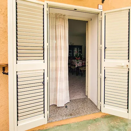 Vico House 3 Appartamento *