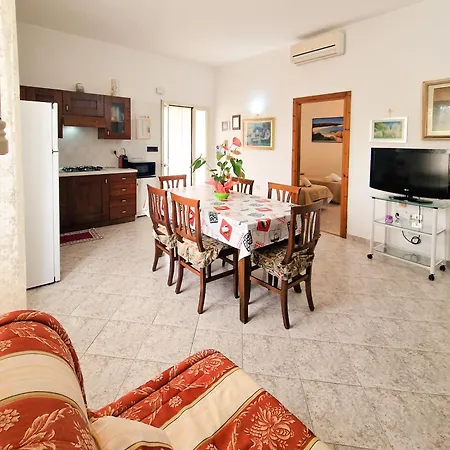 Appartamento Vico House 3 *