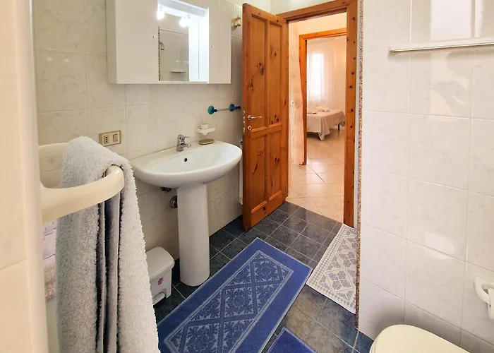 Vico House 3 *